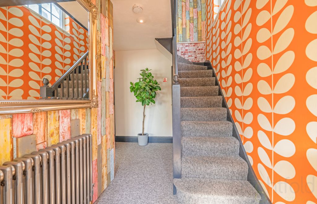 Property photo 2 of 35 Dsc02496-Hdr