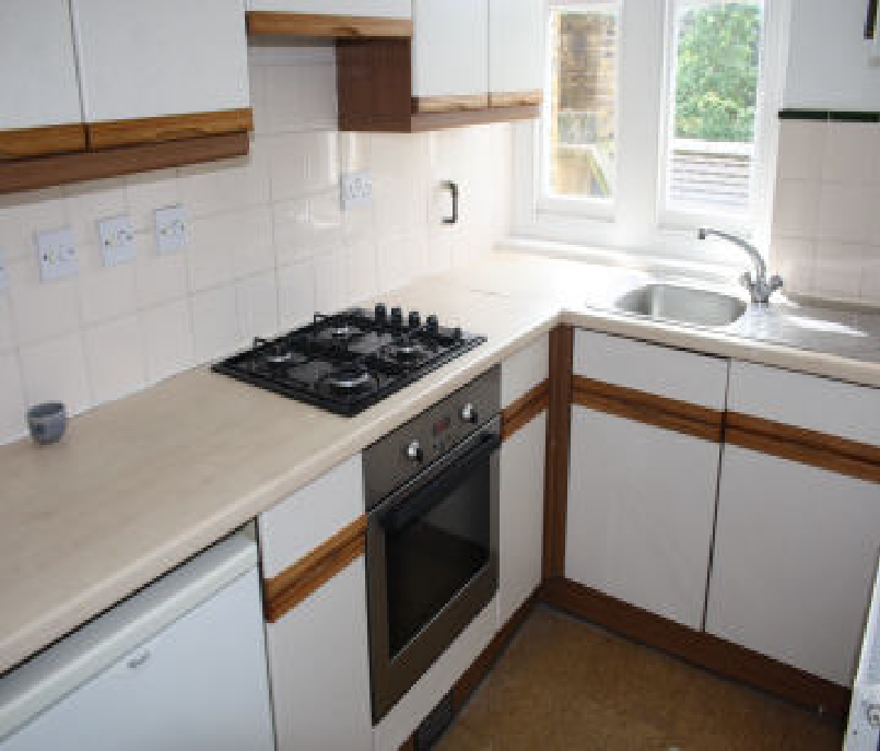 Property photo 2 of 17