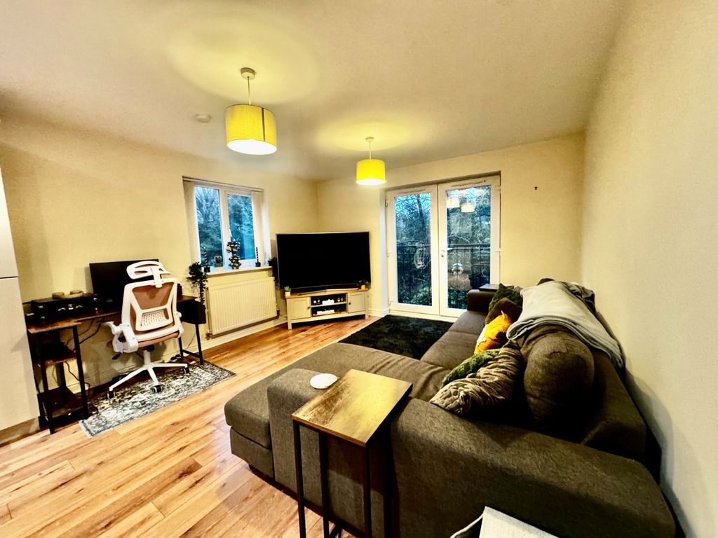 Property photo 2 of 7 Picture No. 01