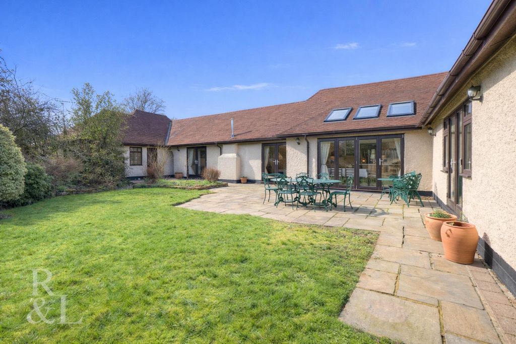 Property photo 2 of 34 Ae9B2F93-9677-4Aa4-99Af-43De1d20Fcd3.Png