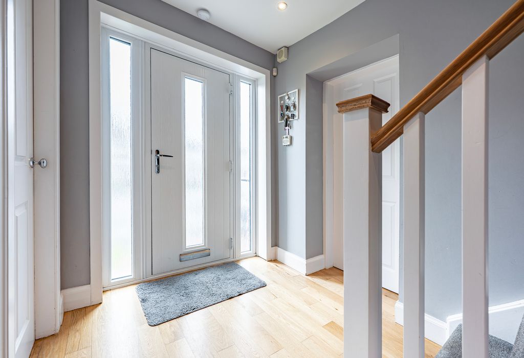 Property photo 2 of 55