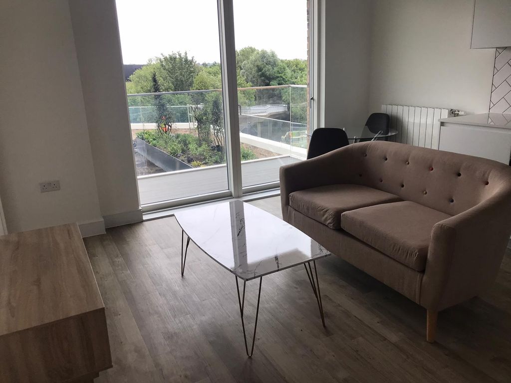 Property photo 1 of 9 Studio Apt., Kidbrooke Village, London Se3