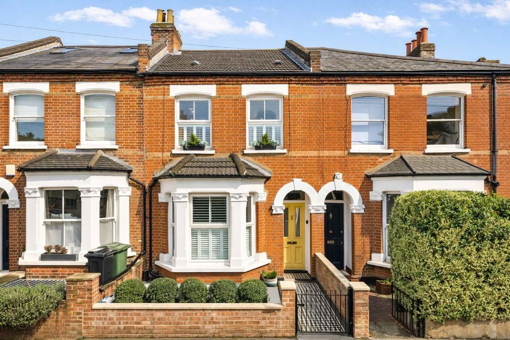 Property photo 3 of 8