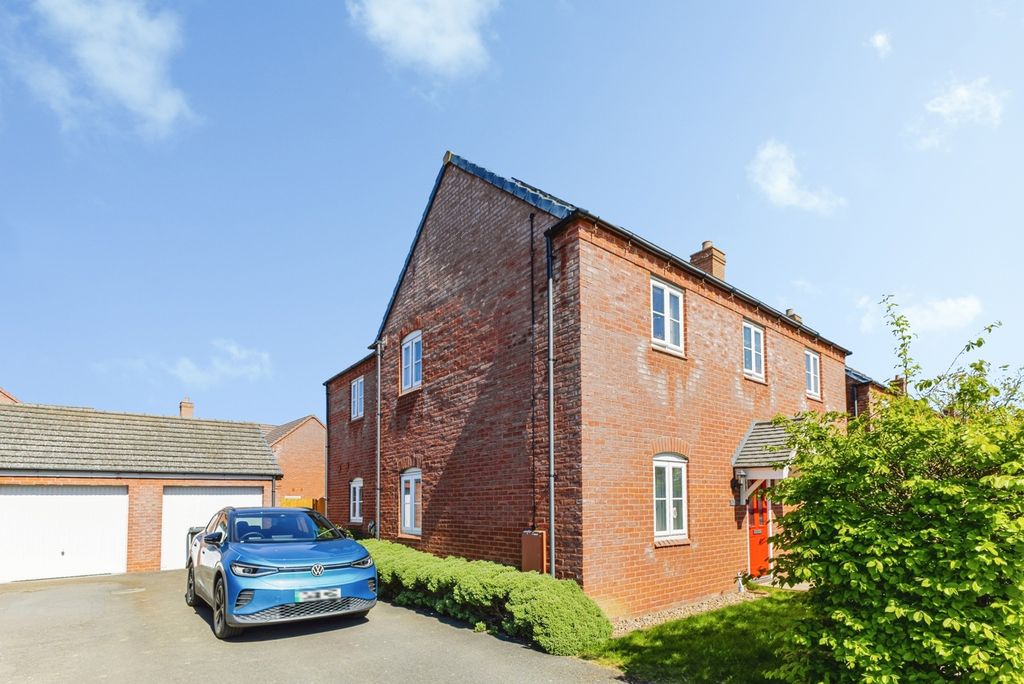 Property photo 1 of 23 Front