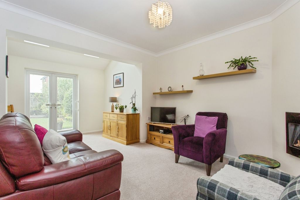 Property photo 2 of 16 Pbox-Img.Jpg