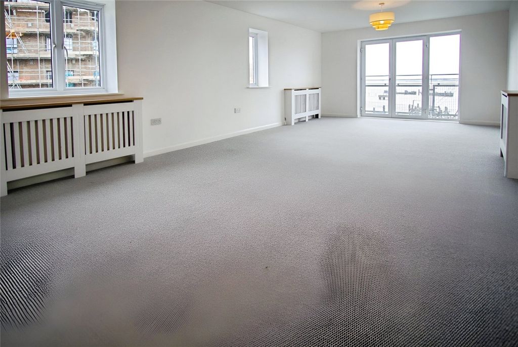 Property photo 3 of 12 Picture No. 12