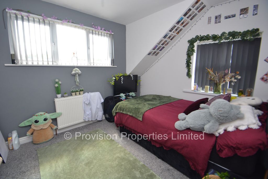 Property photo 1 of 9 Photo