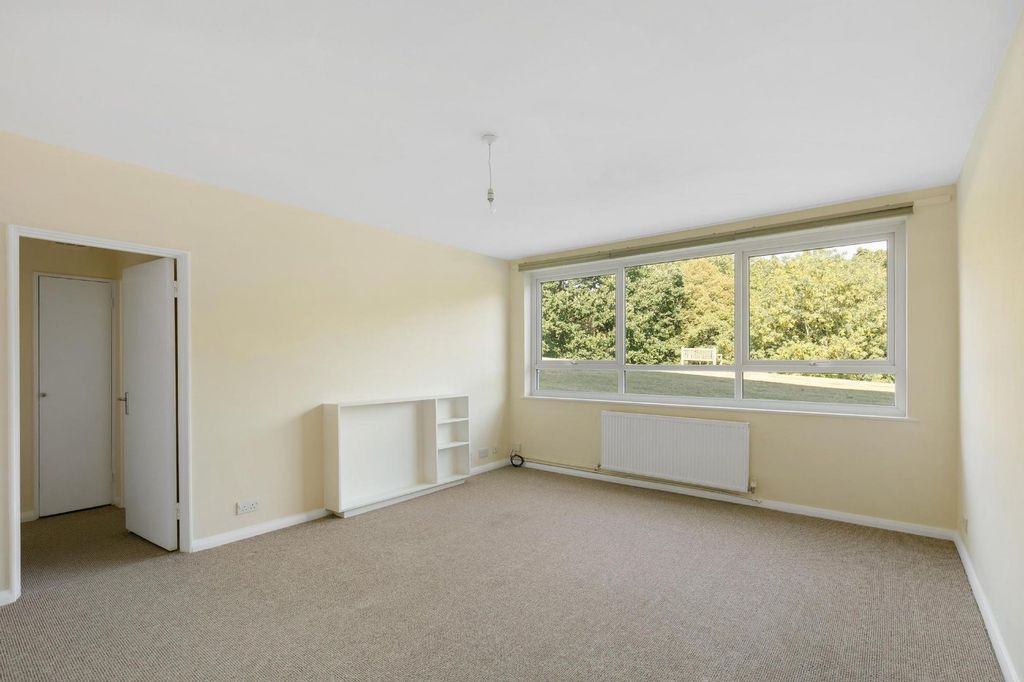 Property photo 2 of 15 Picture No. 14