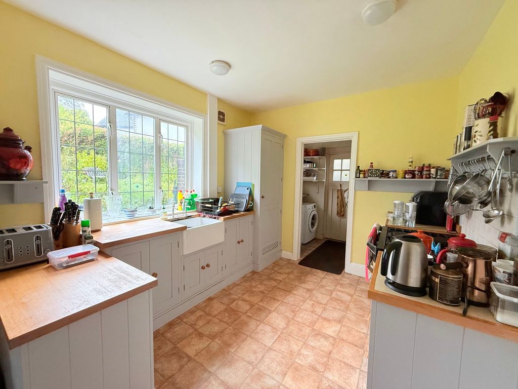 Property photo 3 of 52