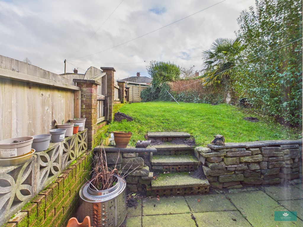 Property photo 2 of 18 Photo 17