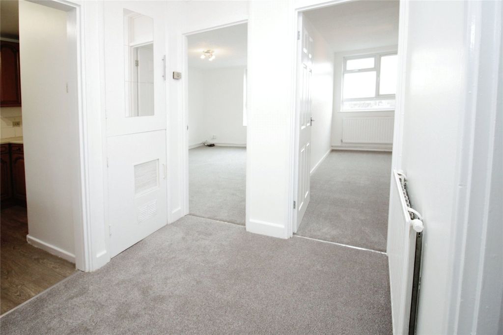 Property photo 2 of 6 Picture No. 08