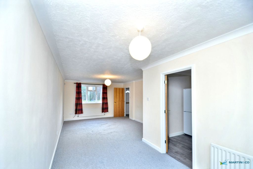 Property photo 3 of 9 Dinere