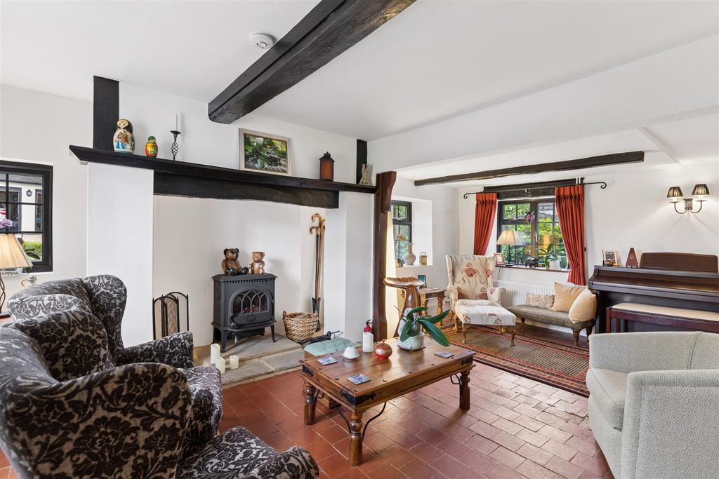 Additional image 8 of 6 bed detached house for saleHigh Road, Soulbury, Buckinghamshire LU7