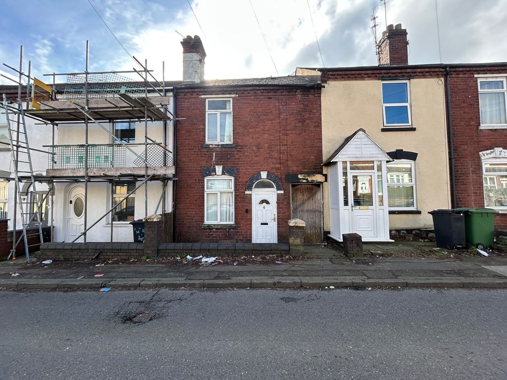 Property photo 1 of 6