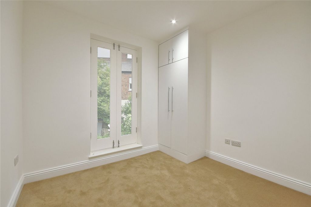 Property photo 3 of 15 Picture No. 13