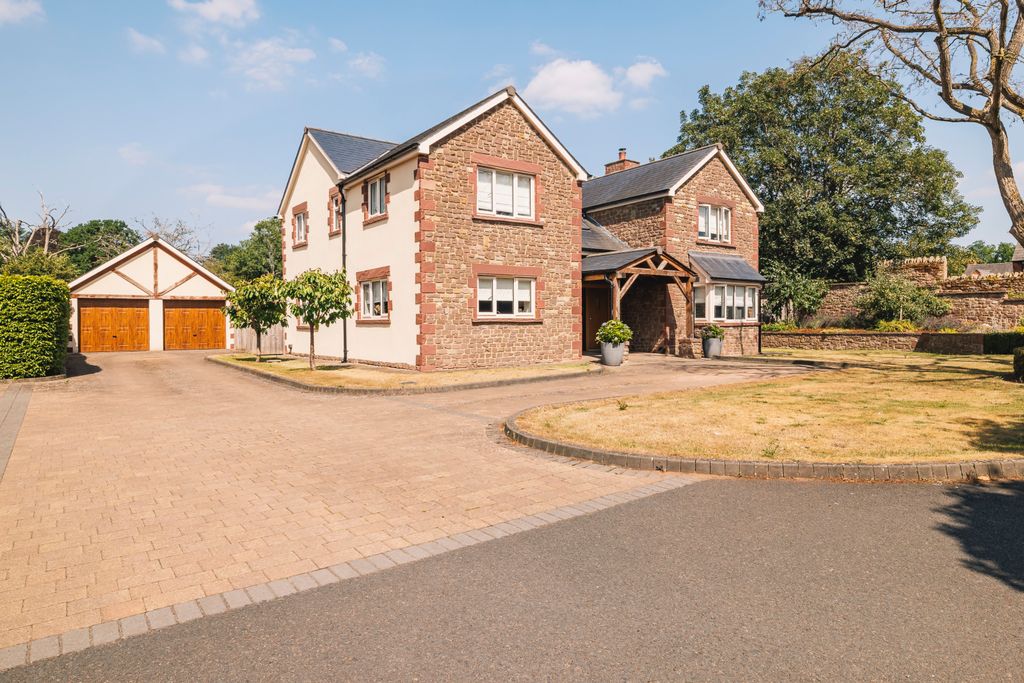 Property photo 1 of 20 Picture No. 38