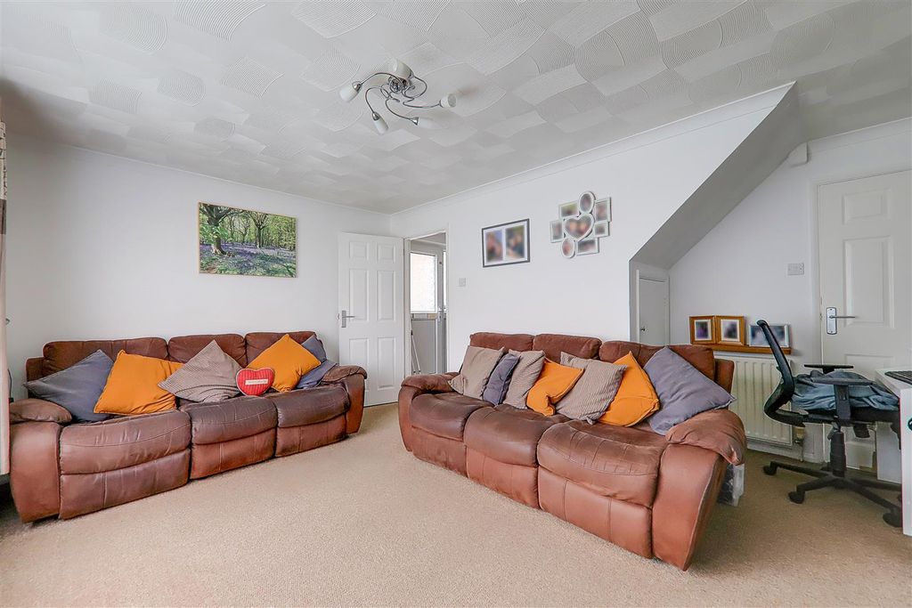 Property photo 2 of 12 Img_3911-Img_3913.Jpg