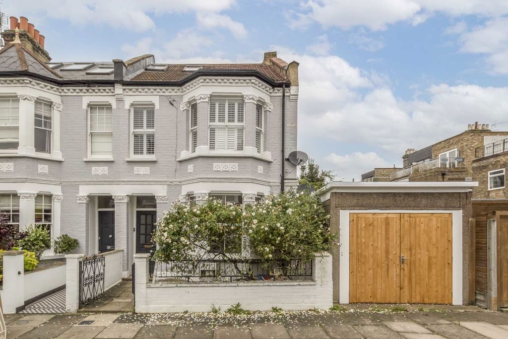 Property photo 1 of 6