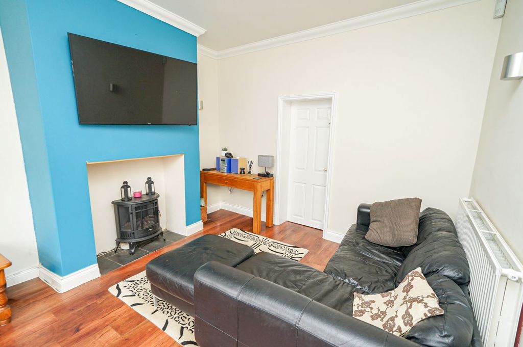 Property photo 3 of 19