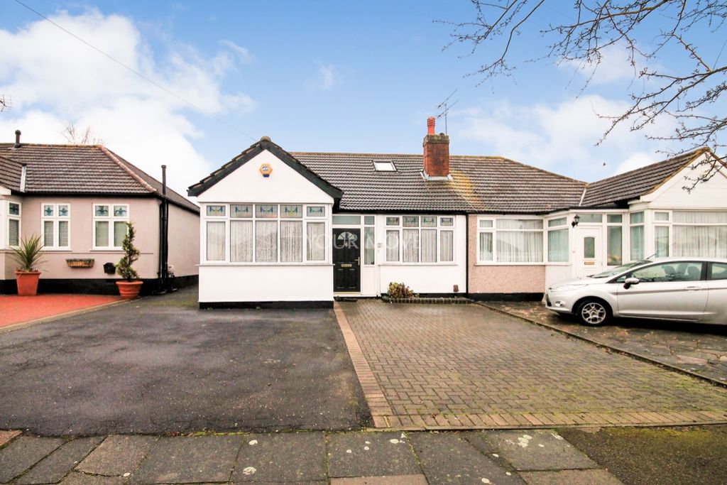 Property photo 2 of 15 Main Page