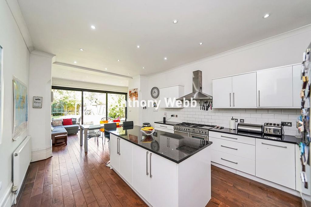 Property photo 2 of 26 Kitchen