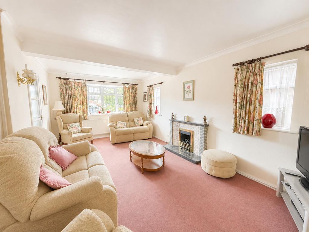 Property photo 2 of 18 12.Png