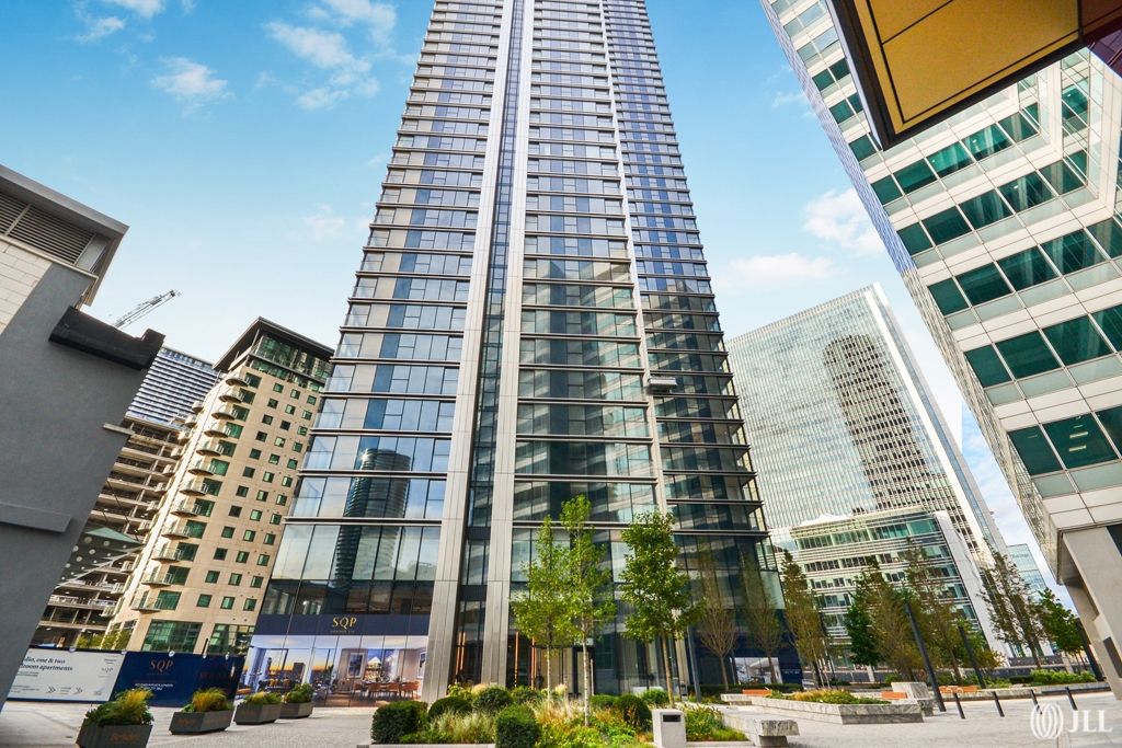 Property photo 2 of 35 Hampton Tower