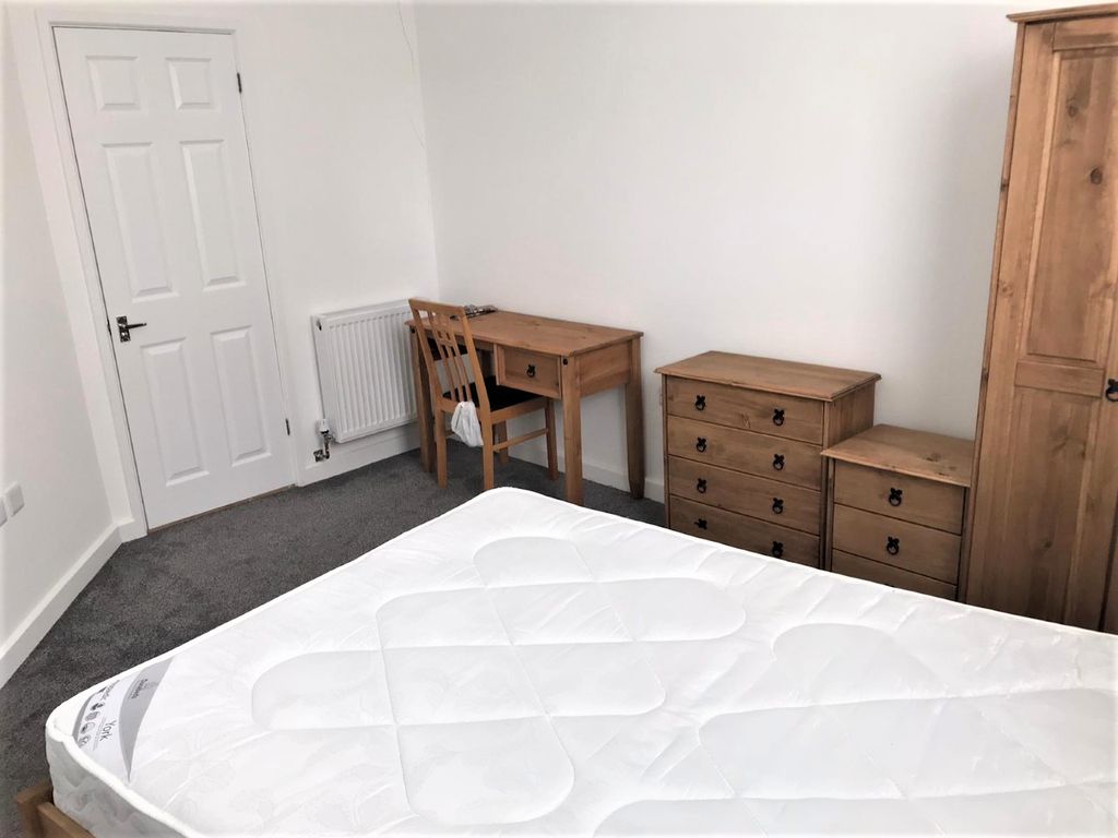 Property photo 2 of 3