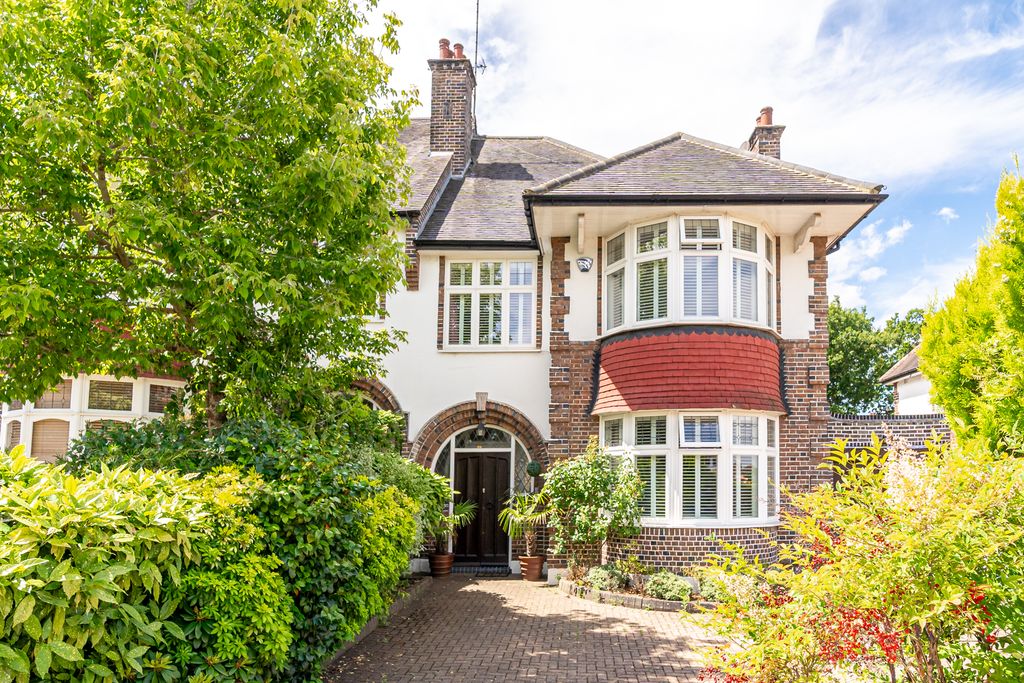 Property photo 2 of 18 Ndb08567