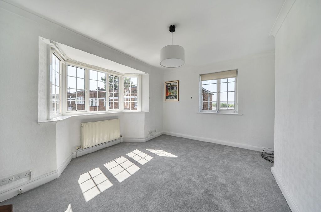 Property photo 3 of 19 1493779-20-6A564B...