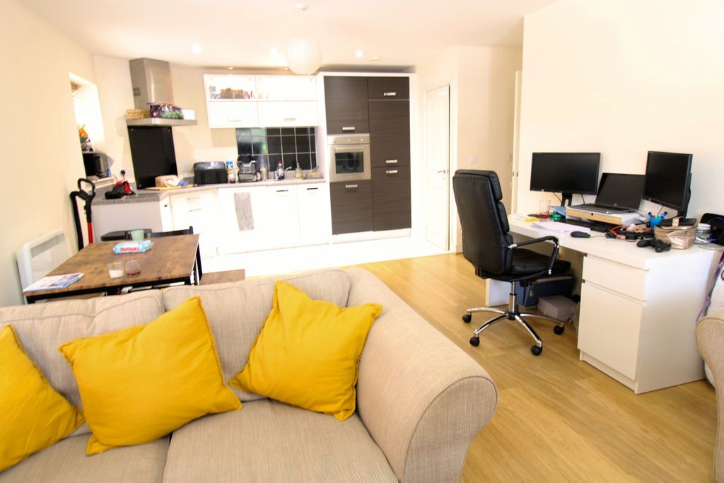 Property photo 2 of 9 Img_6916