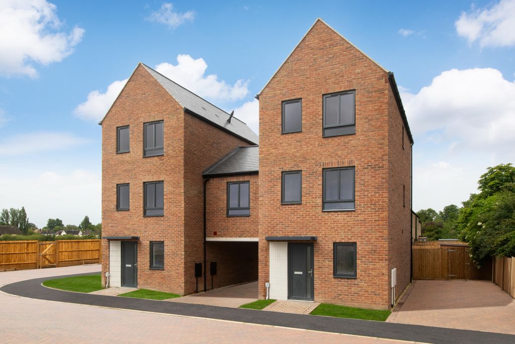 Property photo 1 of 8 BDW Cambs Darwin Green Haversham/Girton