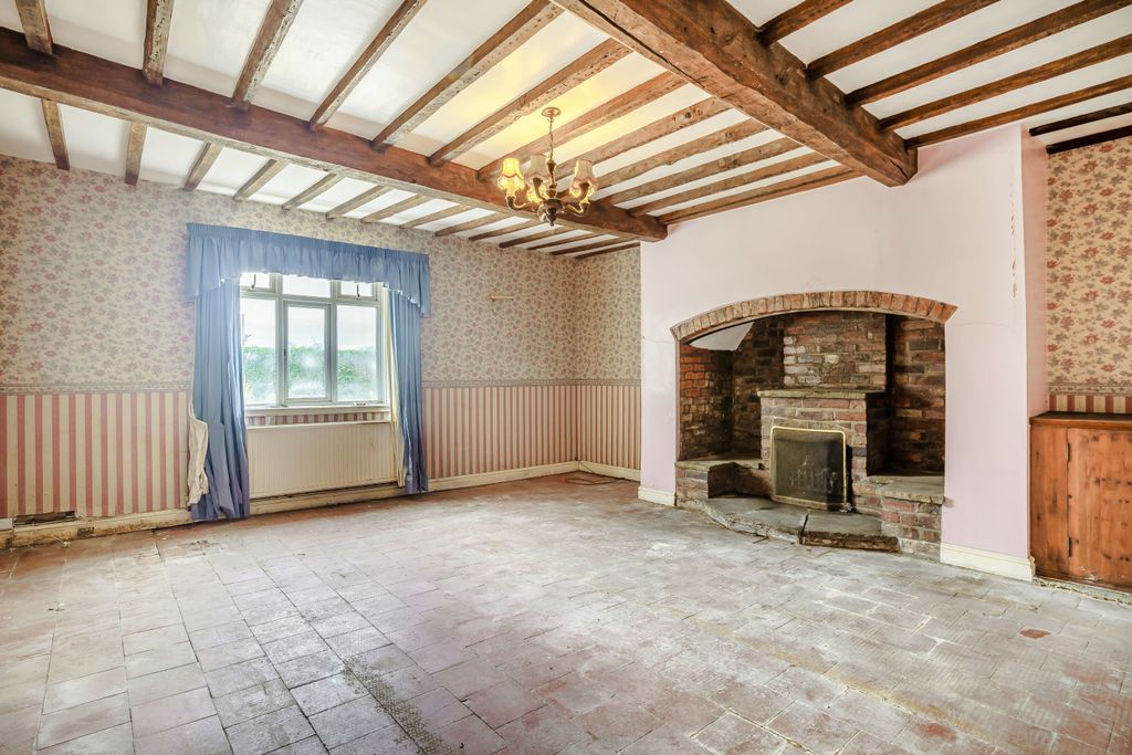 Property photo 3 of 14