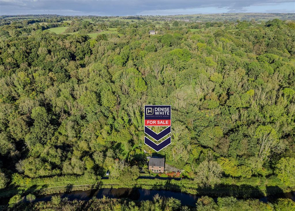 Property photo 3 of 57 Location