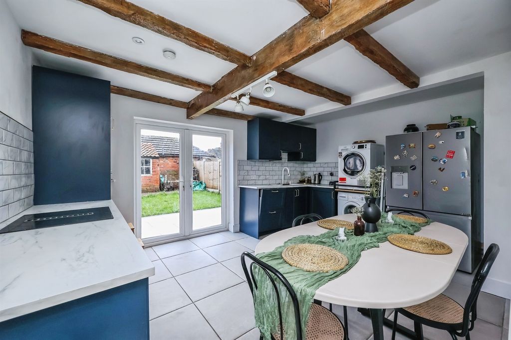 Property photo 1 of 25