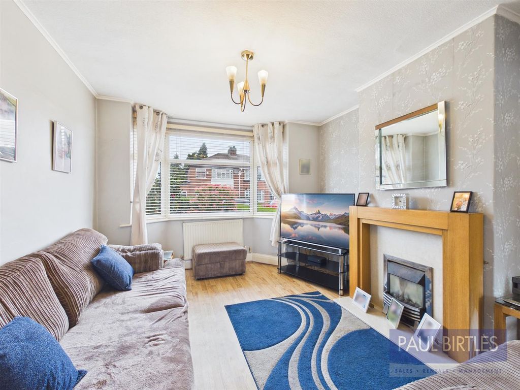 Property photo 3 of 24 Cam01301G0-Pr0735-Still018.Jpg