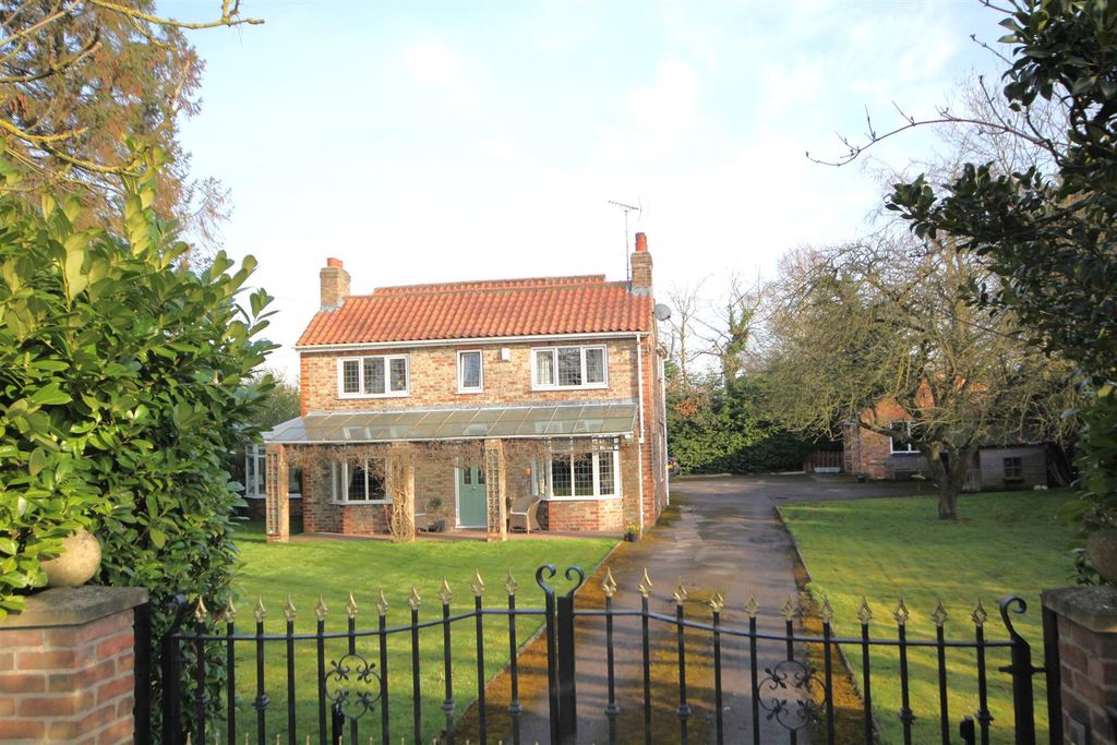 Property photo 1 of 23