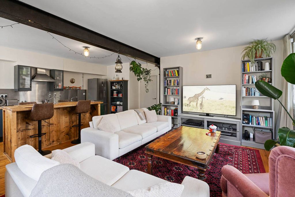 Property photo 3 of 22