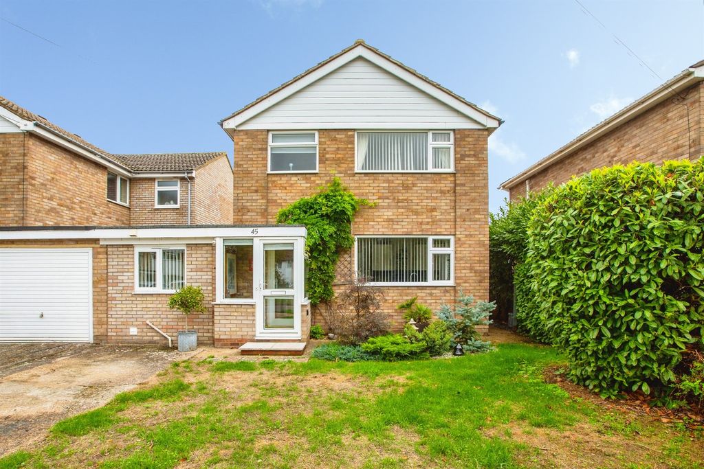 Property photo 1 of 18