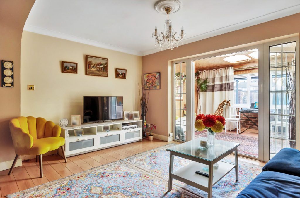 Property photo 2 of 19