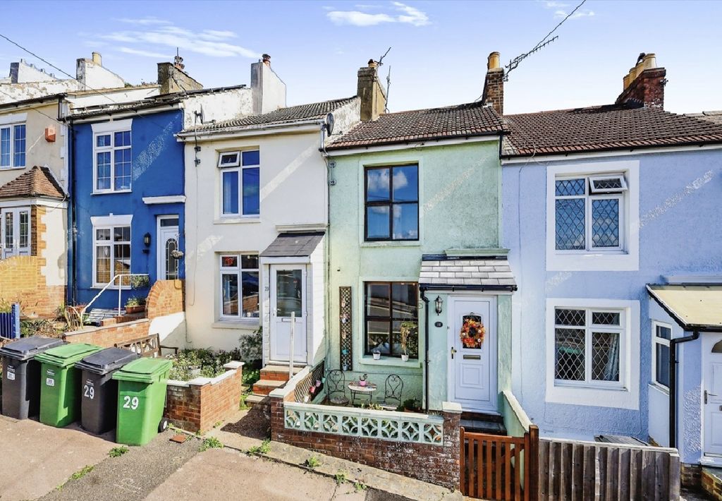 Property photo 1 of 7