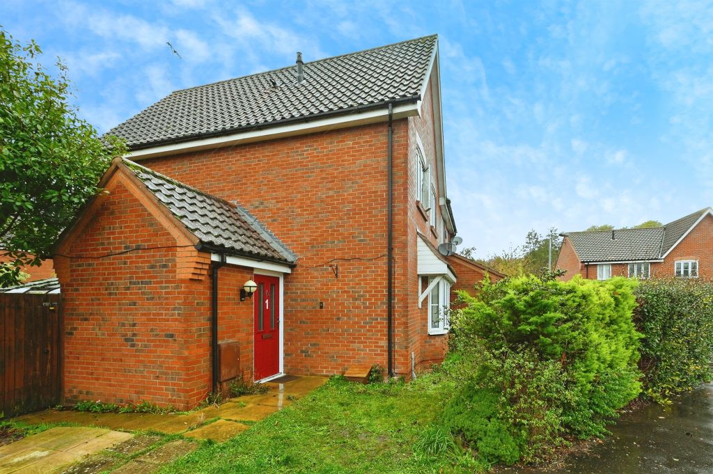 Property photo 1 of 17