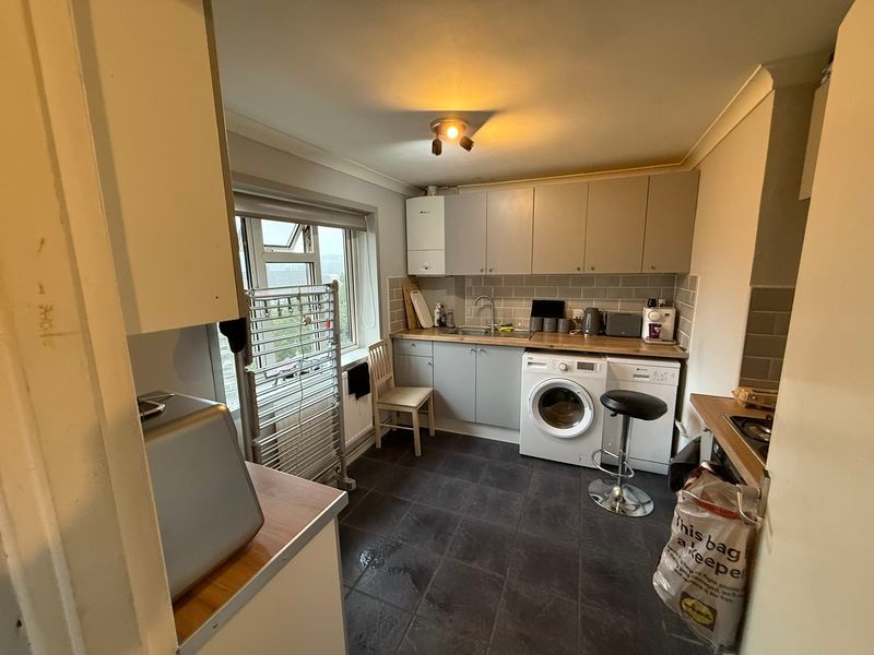 Property photo 2 of 8 Photo 2