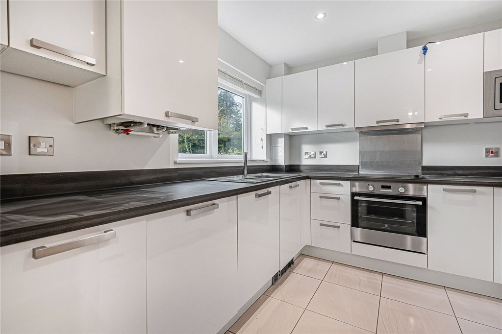 Property photo 3 of 14 Picture No. 04