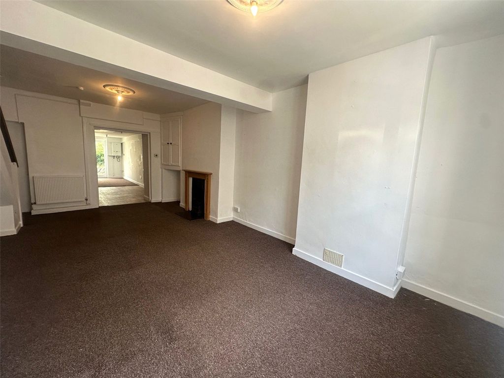 Property photo 2 of 12 Picture No. 03