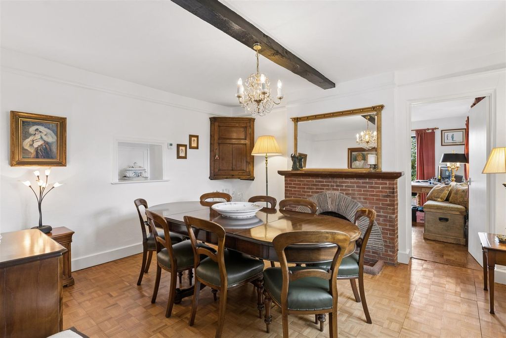 Additional image 11 of 6 bed detached house for saleHigh Road, Soulbury, Buckinghamshire LU7