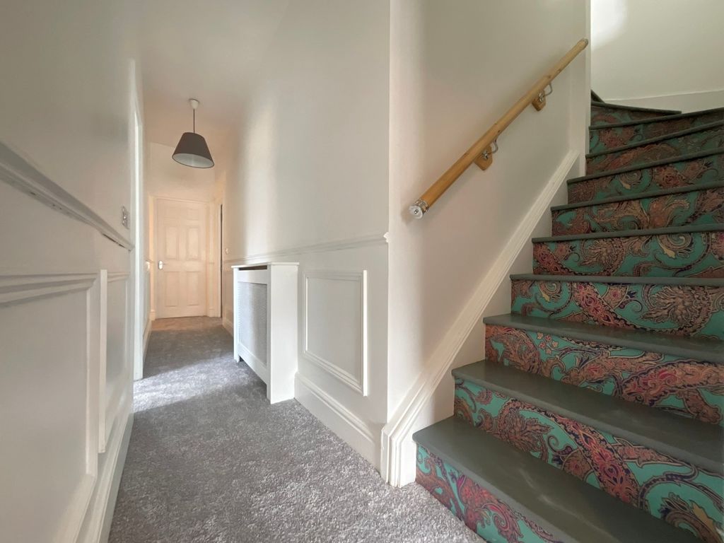 Property photo 3 of 21 4211343