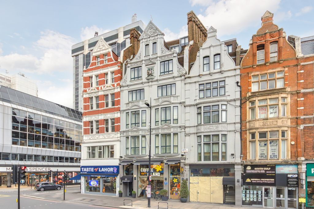 Edgware Road, London W2 photo 4