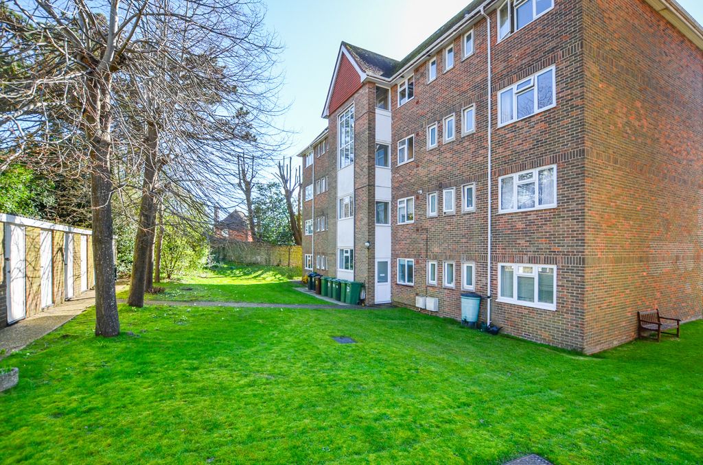 Property photo 3 of 20