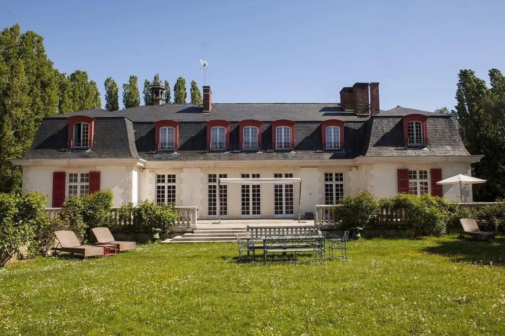 Property photo 1 of 10